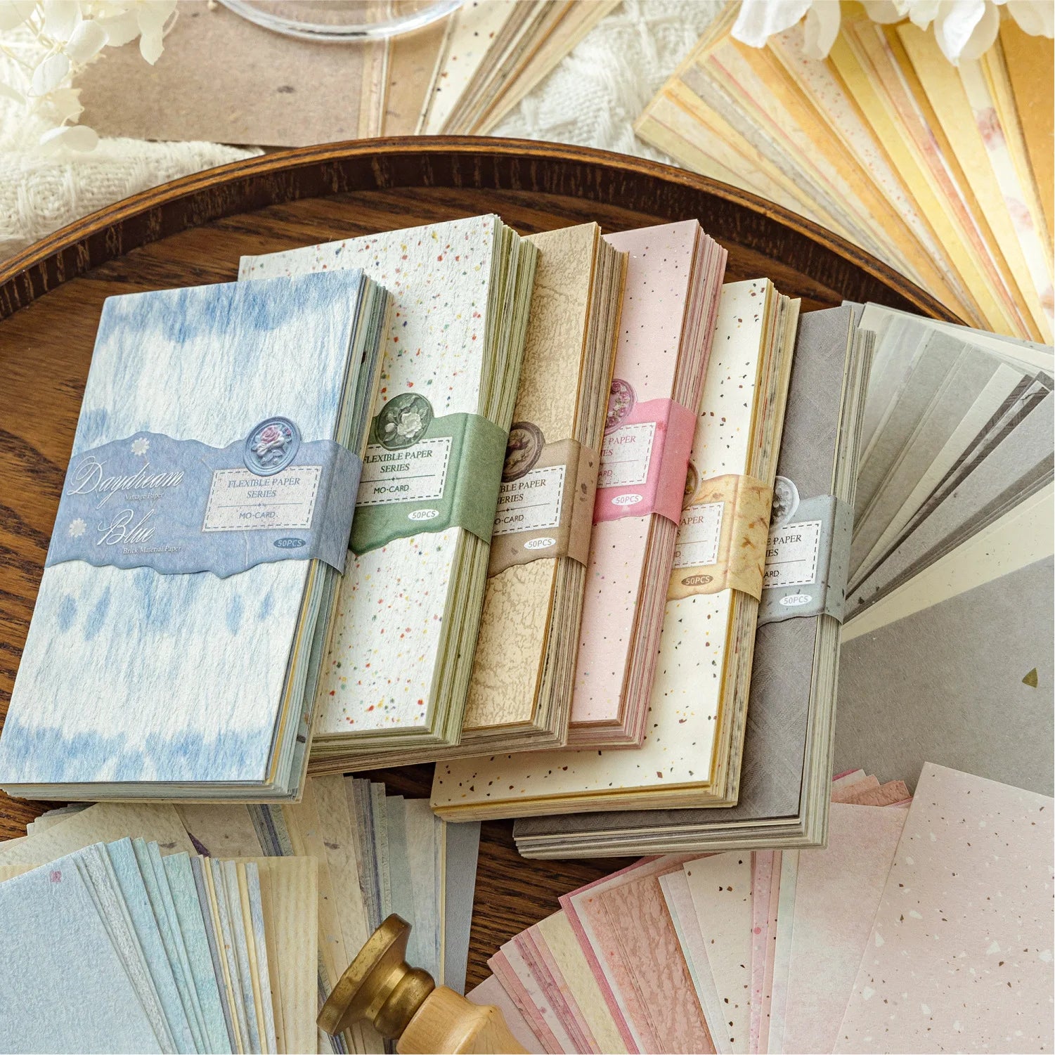 50pcs/pack Loose Leaf Paper Material Gentle Series Light Vintage Memo Pad DIY Decorative Collage