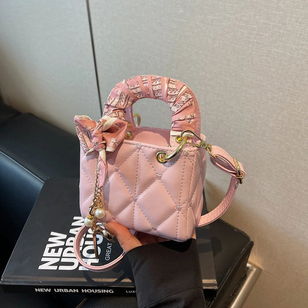 Elegant Women's Crossbody Bag Fashionable Diamond Pattern Single Room Handbag Versatile Party Bag Stylish Mini Square Bag