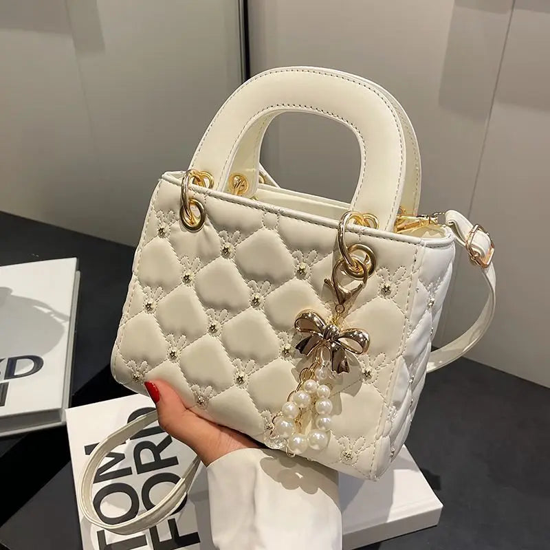 New Women's Crossbody Bag 2026 Trendy Design Summer Handbag Diamond Grid Princess Bag Korean Style Medium Square Bag