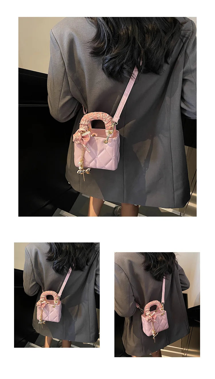 Elegant Women's Crossbody Bag Fashionable Diamond Pattern Single Room Handbag Versatile Party Bag Stylish Mini Square Bag
