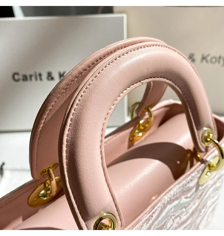 Sweet and Elegant Handheld Square Bag with Cute Pendant and Contrast Color 2025 Winter New in Handbags and Luxury Shoulder Bag