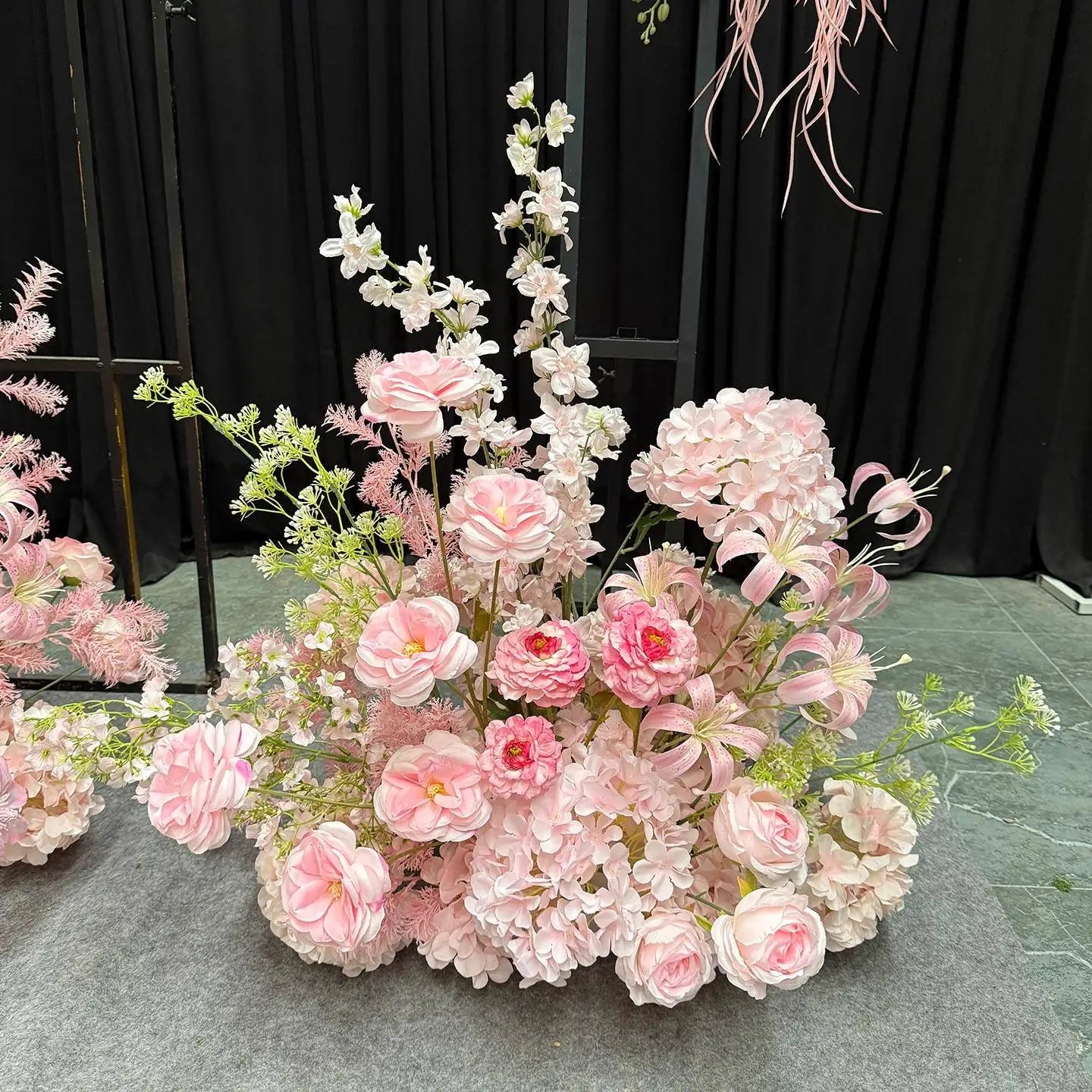 Artificial Hang Floral Arrangement Wedding Backdrop Arch Decor Pink White Rose Aisle Floor Flower Row Table Centerpieces Flower